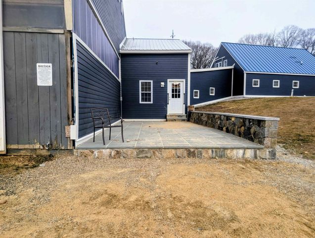 40 Dunbarton Center Road, Bow, NH 03304