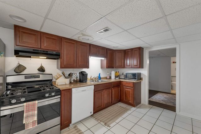 40 Dunbarton Center Road, Bow, NH 03304
