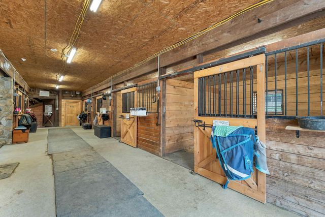 40 Dunbarton Center Road, Bow, NH 03304