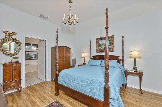 711 CAMELLIA GREEN DRIVE, Sun City Center, FL 33573