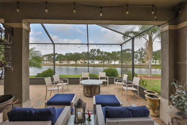 711 CAMELLIA GREEN DRIVE, Sun City Center, FL 33573