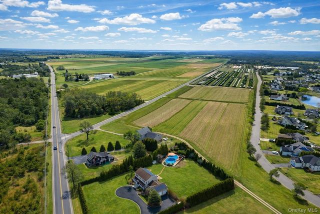 3935 Sound Avenue, Riverhead, NY 11901