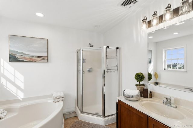 3935 Sound Avenue, Riverhead, NY 11901