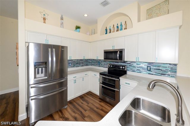 7996 Tiger Palm WAY, Fort Myers, FL 33966