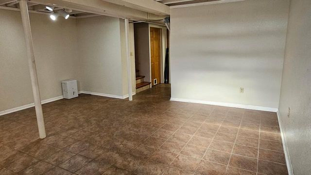 5610 W BOTTSFORD AVENUE, Greenfield, WI 53220