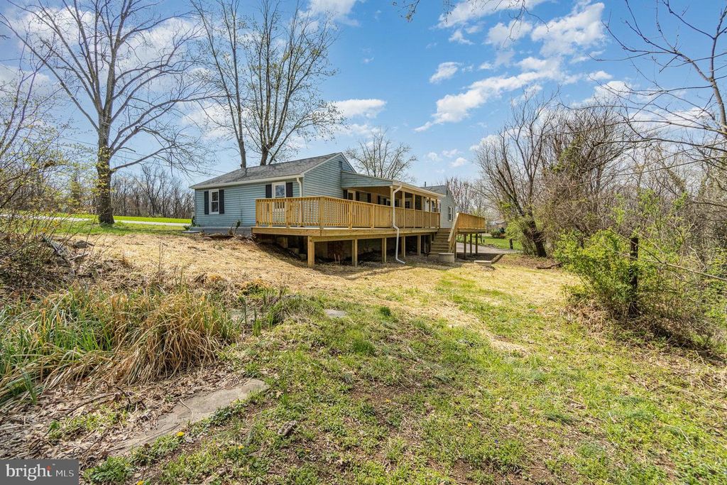 3815 CROTTLESTOWN RD, Chambersburg, PA 17202