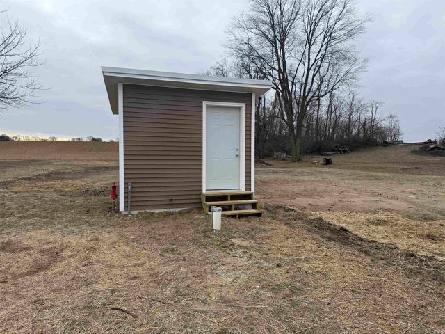 11491 W 875 S, Owensville, IN 47665