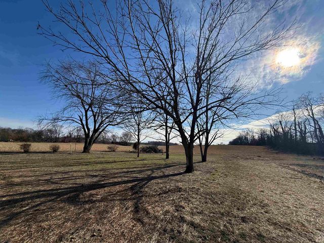 11491 W 875 S, Owensville, IN 47665