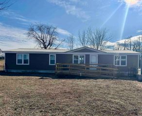 11491 W 875 S, Owensville, IN 47665