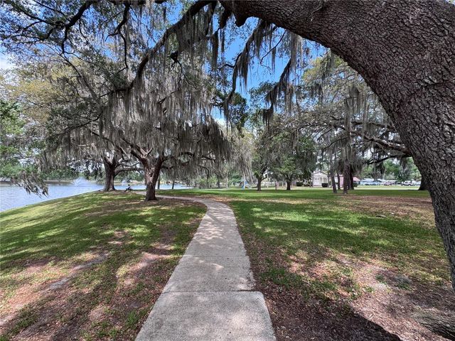 114 NE TUSCAWILLA AVENUE, Ocala, FL 34470