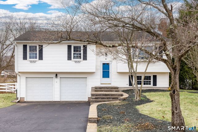 8 Still Field Road, Manchester, CT 06040