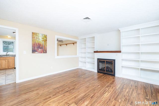 8 Still Field Road, Manchester, CT 06040