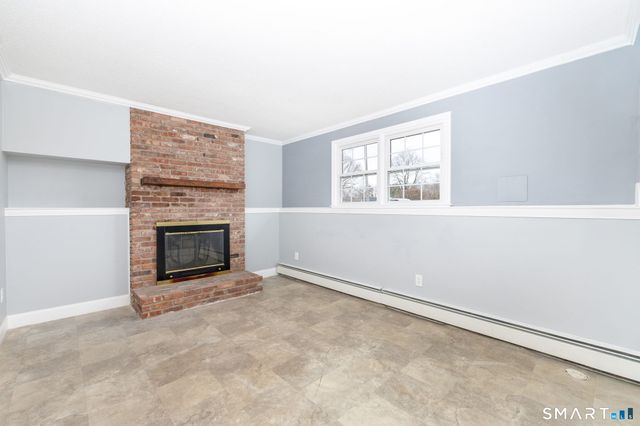 8 Still Field Road, Manchester, CT 06040