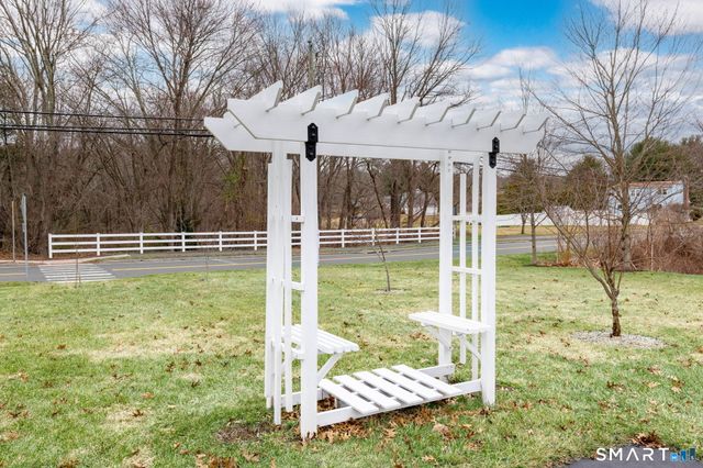 8 Still Field Road, Manchester, CT 06040