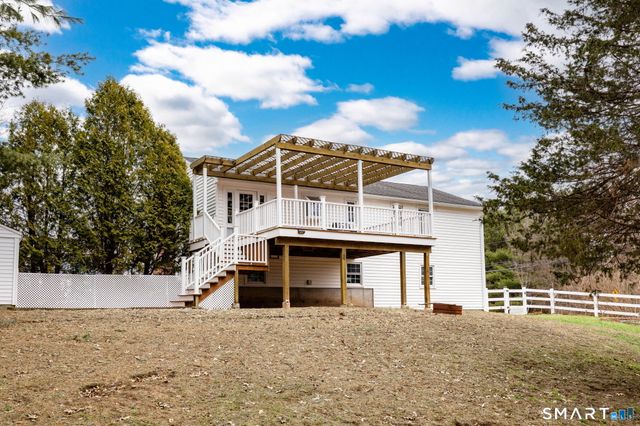 8 Still Field Road, Manchester, CT 06040