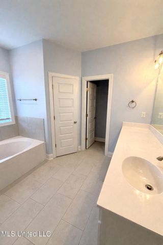 10238 March Meadows Way, Olive Branch, MS 38654