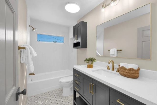 5894 E Appian, Long Beach, CA 90803