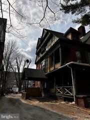 305 CHESTNUT AVE, Trenton, NJ 08609