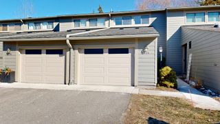 734 Peninsula Court, Ann Arbor, MI 48105