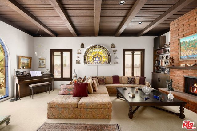 10461 Wilkins Avenue, Los Angeles, CA 90024