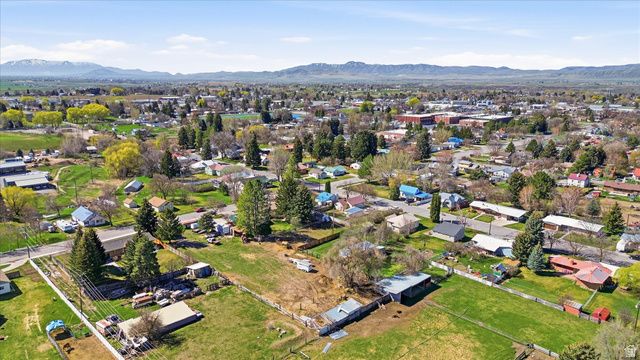 415 E 1ST, Preston, ID 83263