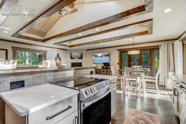 1460 Coyote Trail, Woodland Park, CO 80863