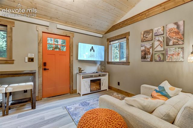 1460 Coyote Trail, Woodland Park, CO 80863