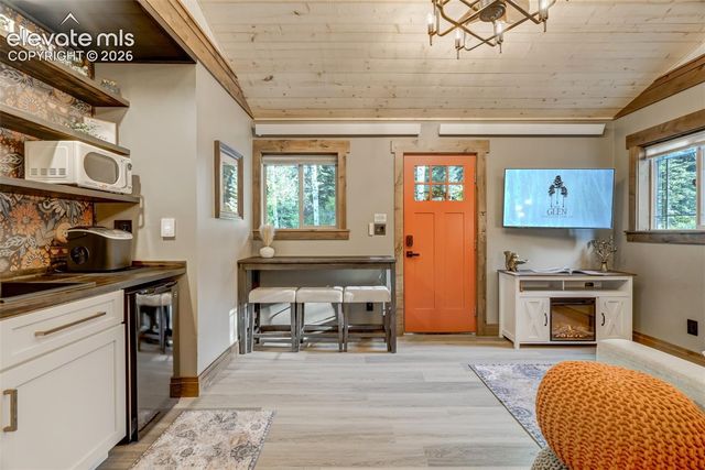 1460 Coyote Trail, Woodland Park, CO 80863