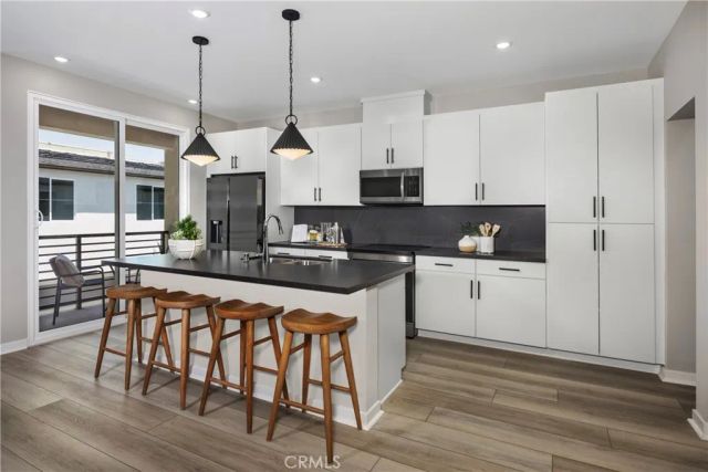 3681 W S. Eichler Paseo 3, Ontario, CA 91761
