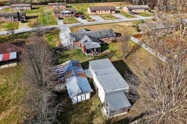 209 Pine Grove Rd, Smithville, TN 37166