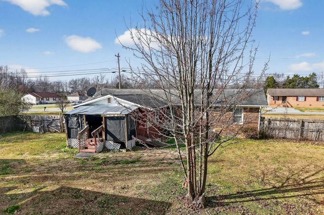 209 Pine Grove Rd, Smithville, TN 37166