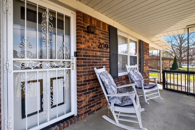 209 Pine Grove Rd, Smithville, TN 37166