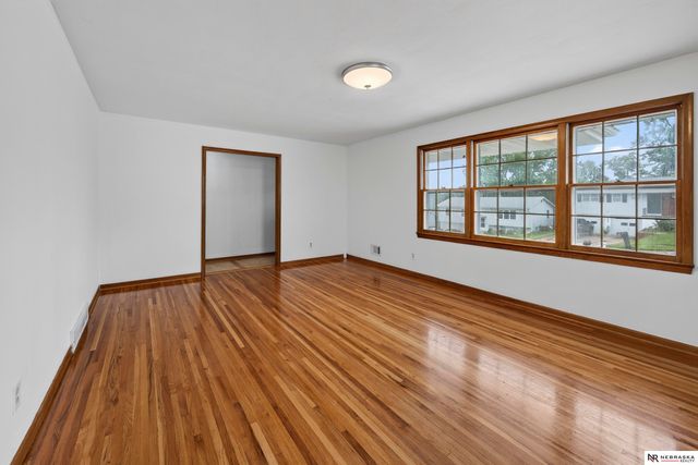 6634 Nebraska Avenue, Omaha, NE 68104