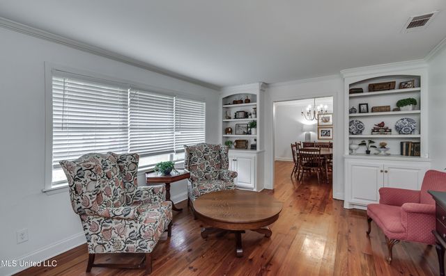 1528 Kimwood Circle, Jackson, MS 39211