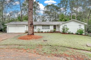 1528 Kimwood Circle, Jackson, MS 39211