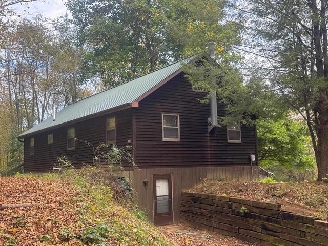 22495 County Hwy DD Road, Richland Center, WI 53581