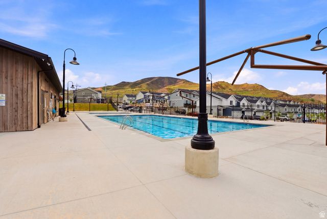 3887 S SEDIMENT HILL DR, Magna, UT 84044