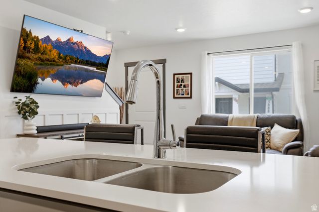 3887 S SEDIMENT HILL DR, Magna, UT 84044