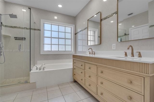 7482 NW 21st Ct, Pembroke Pines, FL 33024