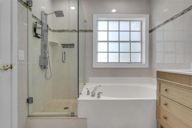 7482 NW 21st Ct, Pembroke Pines, FL 33024