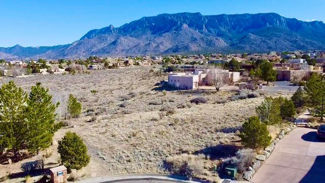 6805 Blanket Flower Place NE, Albuquerque, NM 87111