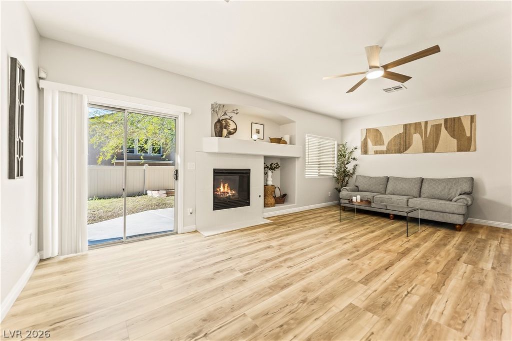 1099 Sheer Paradise Lane 3, Henderson, NV 89002 — photo 5