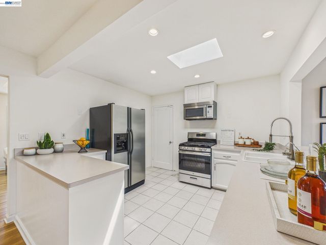 849 Odonnell, San Leandro, CA 94577