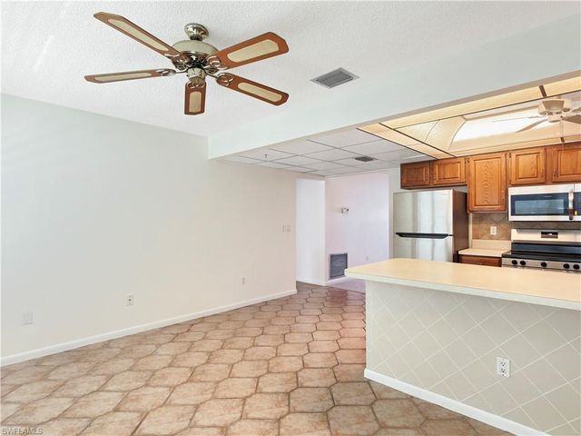 1326 S Brandywine CIR 4, Fort Myers, FL 33919