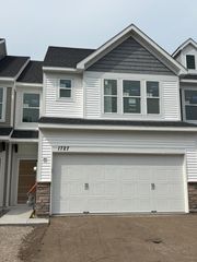 1727 Hauer Trail, Shakopee, MN 55379