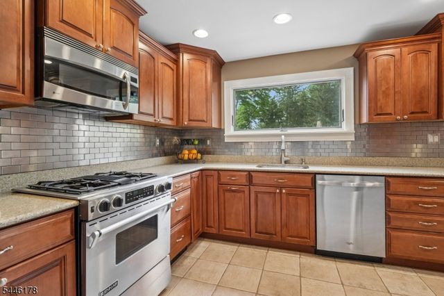 361 North Rd, Chester Twp., NJ 07930