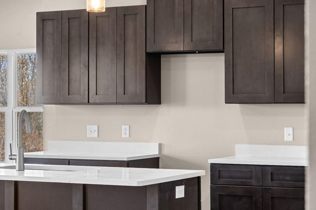 157 S Shining Mountain Drive, Cape Fair, MO 65624