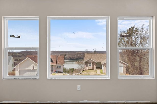 157 S Shining Mountain Drive, Cape Fair, MO 65624