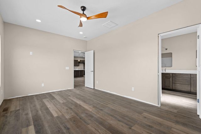 157 S Shining Mountain Drive, Cape Fair, MO 65624