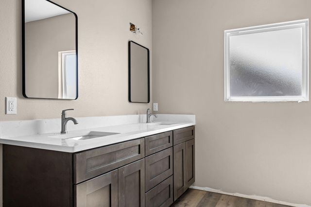 157 S Shining Mountain Drive, Cape Fair, MO 65624